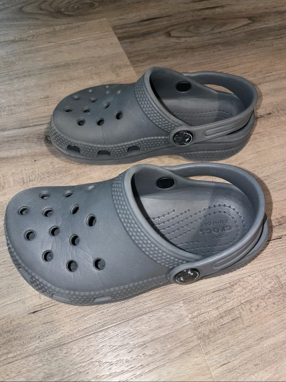 CROCS Kids Gray Slip-On Clog Sandals SIZE c9